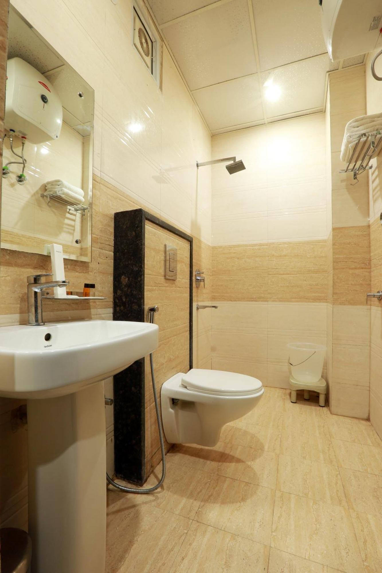 Airport Delhi Aerocity Inn Plaza New Delhi Extérieur photo
